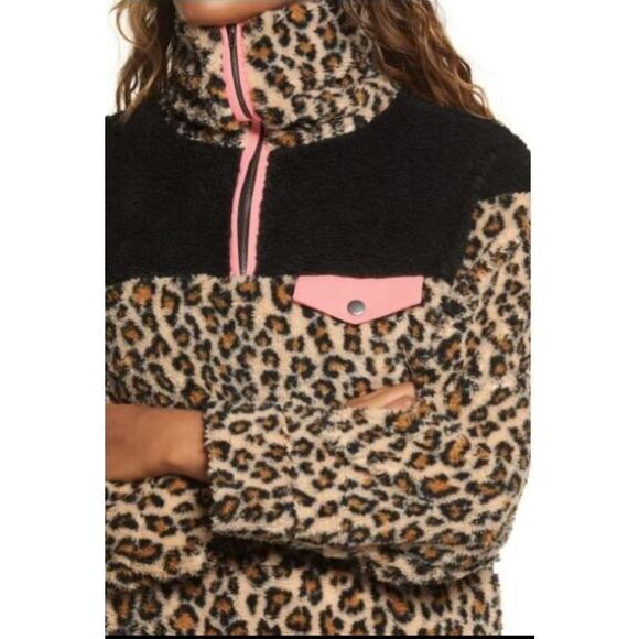 Women’s Leopard Print Sherpa Fleece Pullover - Picture 6 of 11